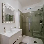 公寓 Elegante In Marina 的里雅斯特