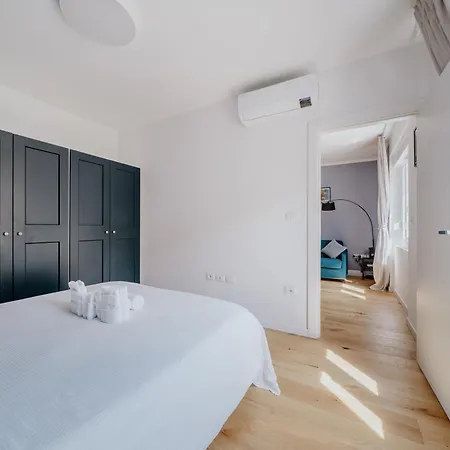 Elegante In Marina * Триест