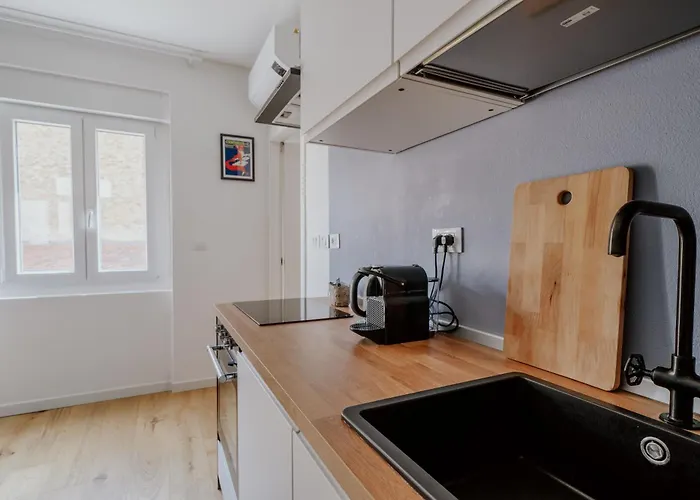 Elegante In Marina *