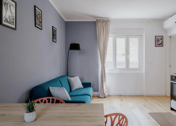 Elegante In Marina *